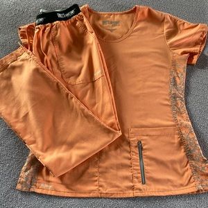 Grey’s Anatomy Active Scrub Set Size Medium